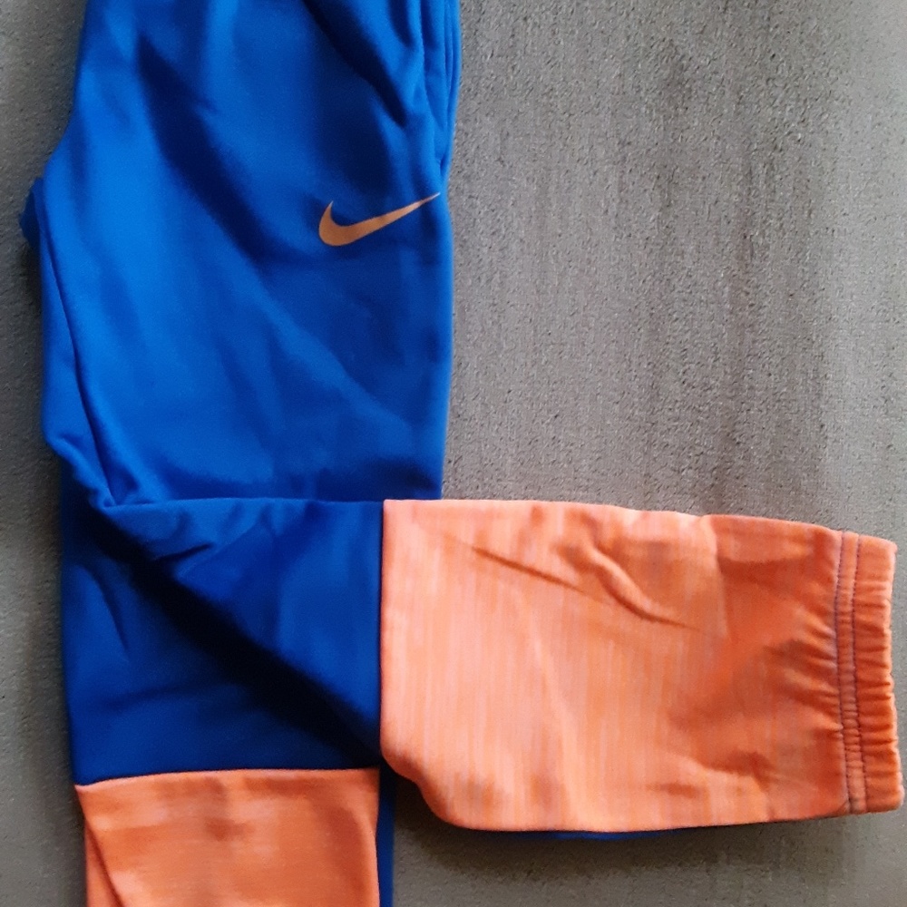 NIKE Size 5 DRI-FIT Pants